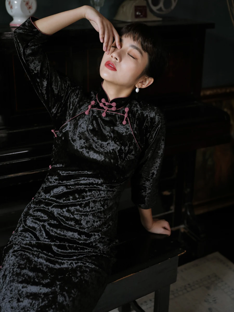 

Вельветовое ципао Momei для весны и осени, длинное, миди, с рукавом 3/4, двубортное, винтажное, повседневное, с низким разрезом