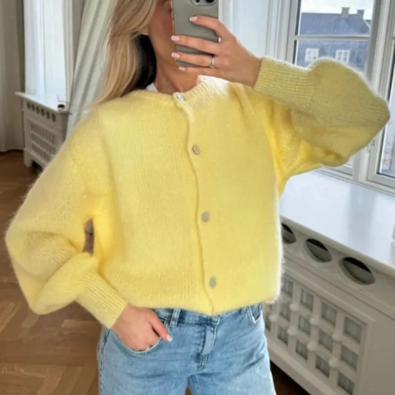 

Women Autumn Knitted Cardigan Fashion Solid Casual Button Knit Top Basic Office Lady Streetwear 2025 New Women Sweater