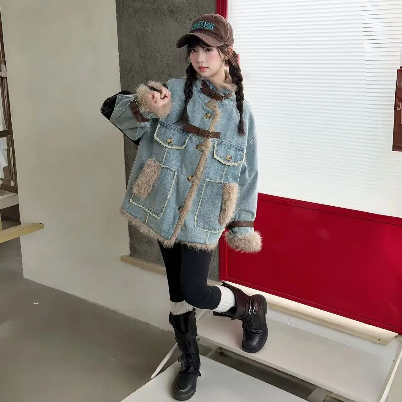 Girls Denim Jacket Autumn Winter 2026 New Fleece Lined Quilted Cotton Coat With Fur Collar Fluffy Spliced Outerwear For Big Kids