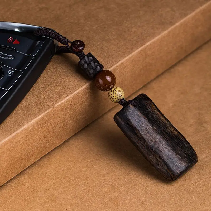 Natural Irregular Agarwood Peace Tag Pendant Handmade Unisex Car Key Chain Holder Hanging Ornament Perfect For Holiday Gift Dail