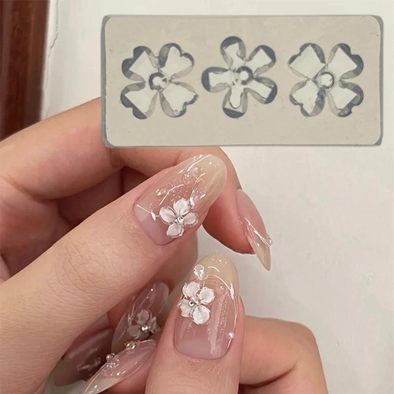 

4*2cm 3D Five Petal Flower Nail Design Silicone Molds Repeatedly Clean Carving Template DIY Classic Floral Nail Decoration Mold