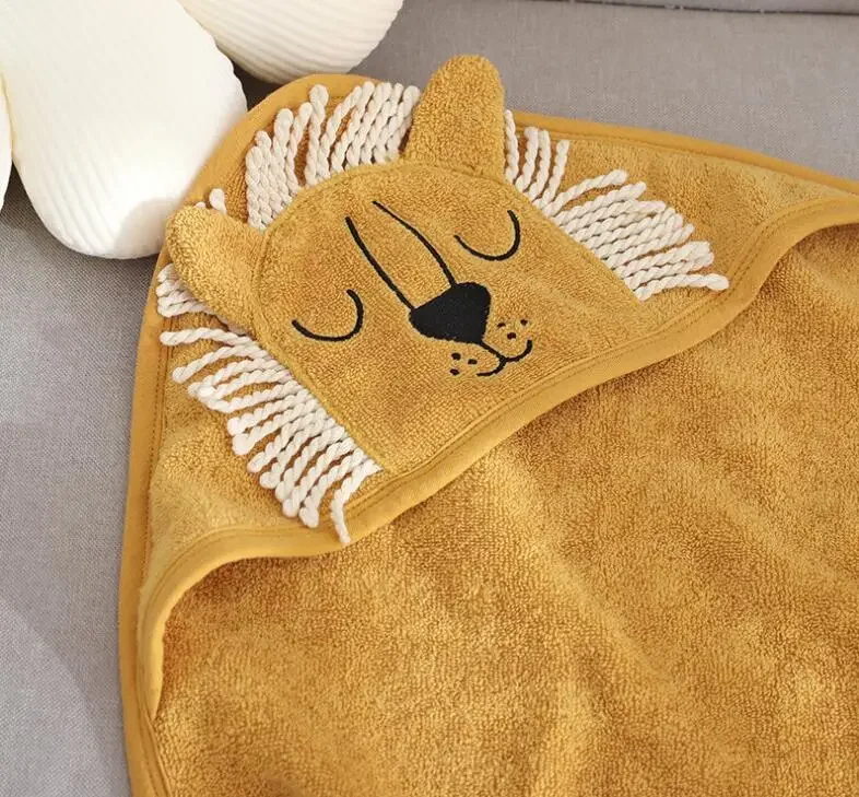 

2022 New Arrived Hot Sale Cute Cartoon Baby Hooded Towel for christmas gift