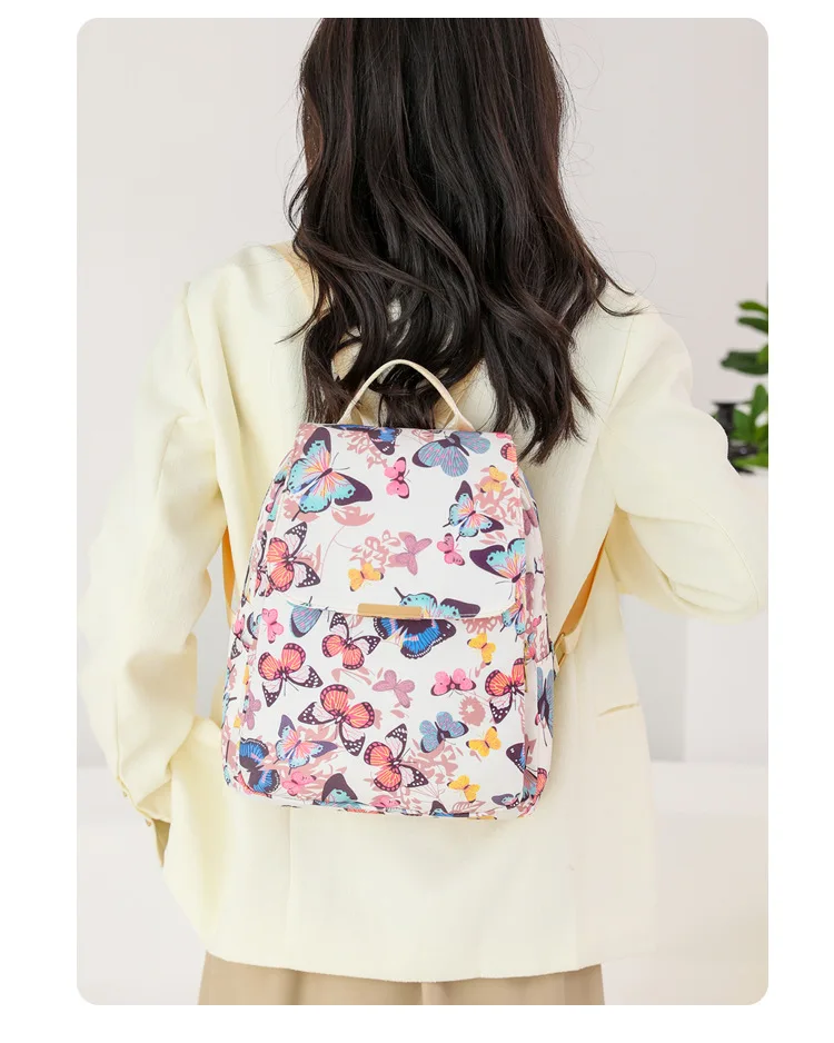 

2025 Graffiti Print Oxford Backpack - Women's Stylish Shoulder Bag, Large Capacity Student Bookbag with Multifunctional Pockets