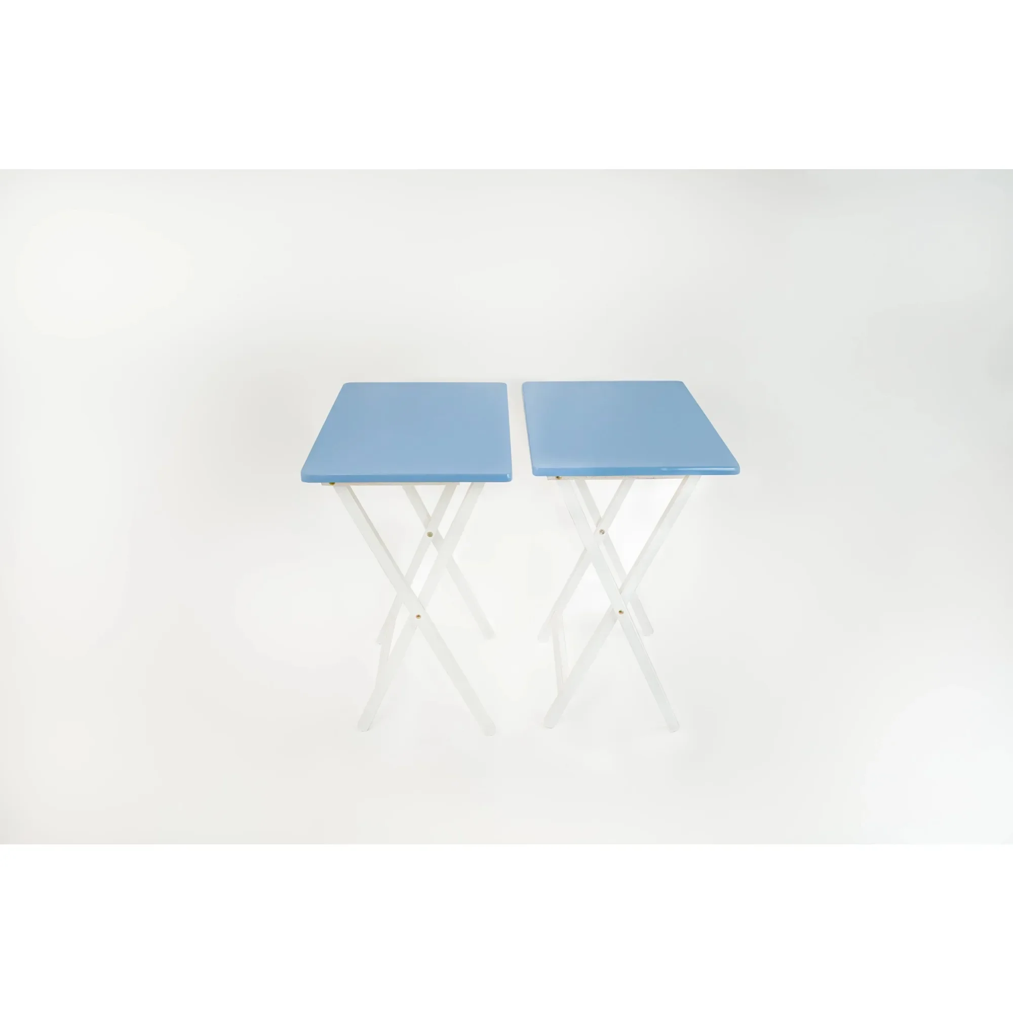 Set di 2 tavolini snack TV dal design semplice, in legno di gomma, facili da pulire, migliora il comfort e la comodità della casa