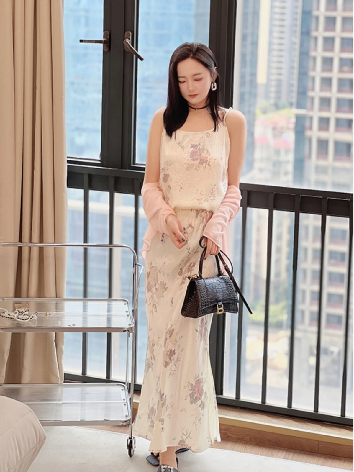 

Ele Pleated High Waist Asymmetrical Skirt Gold Stamp Print Fi Tail Skirt for Young Women Faionable Autumn Spring Summer