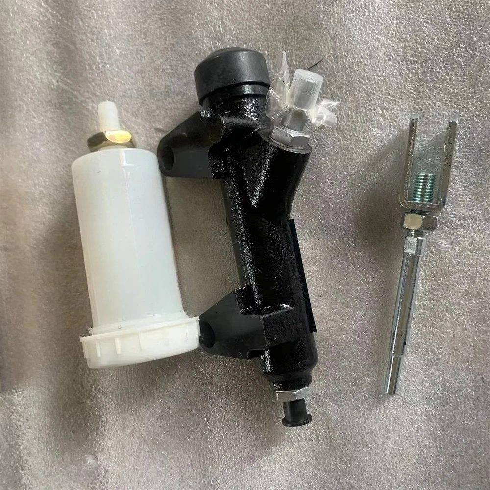 

Hot Sale Spare Parts Master Cylinder Assembly 4190000037 Clutch Master Cylinder 1604N-010 for RS8140 Road Roller
