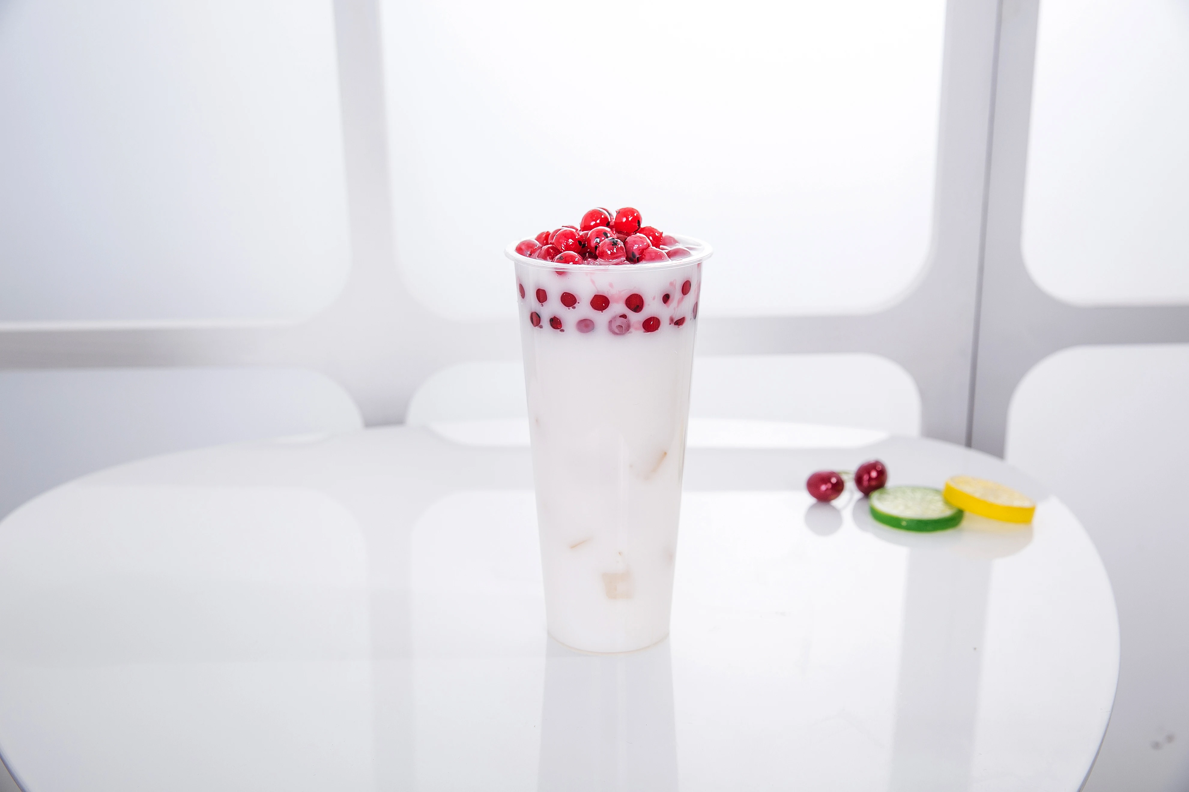 700 مللي مقلد شاي فواكه نموذج الحليب الشاي نموذج المشروبات شرب عينة الحلي الجريب فروت نموذج شاي فواكه وهمية الدعائم العرض