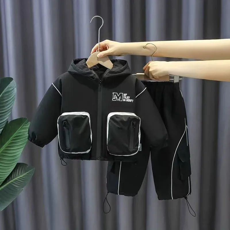 

Boys' Autumn and Winter Set Children's Sportswear Boys' Baby Workwear Wind and Cotton Thickened Two-piece Set Kids Outfits