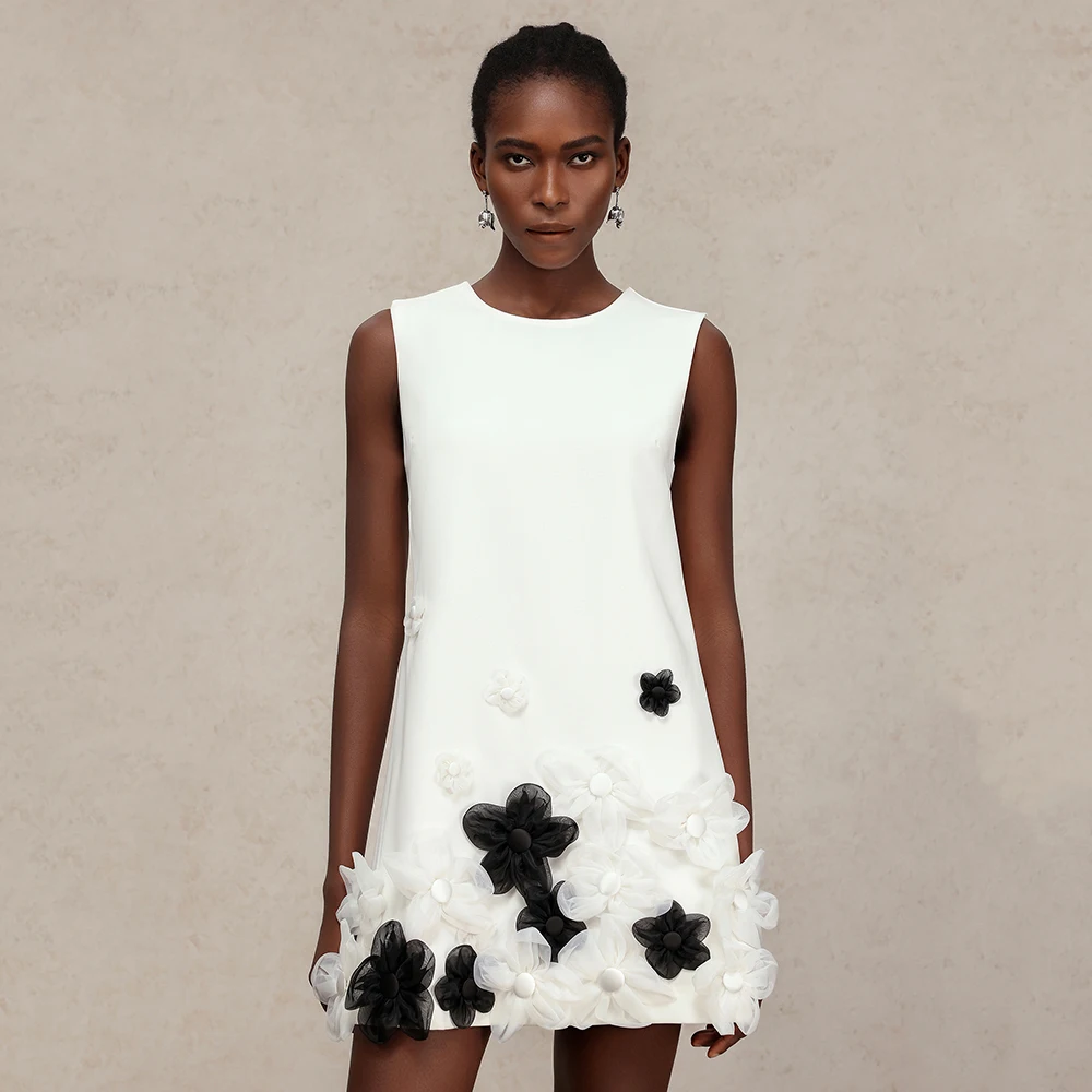 

Luxurious Cocktail Dresses 3D Flowers A Line O Neck Mini Cocktail Gowns 2025 Sleeveless Modern Women's Homecoming Dress Short