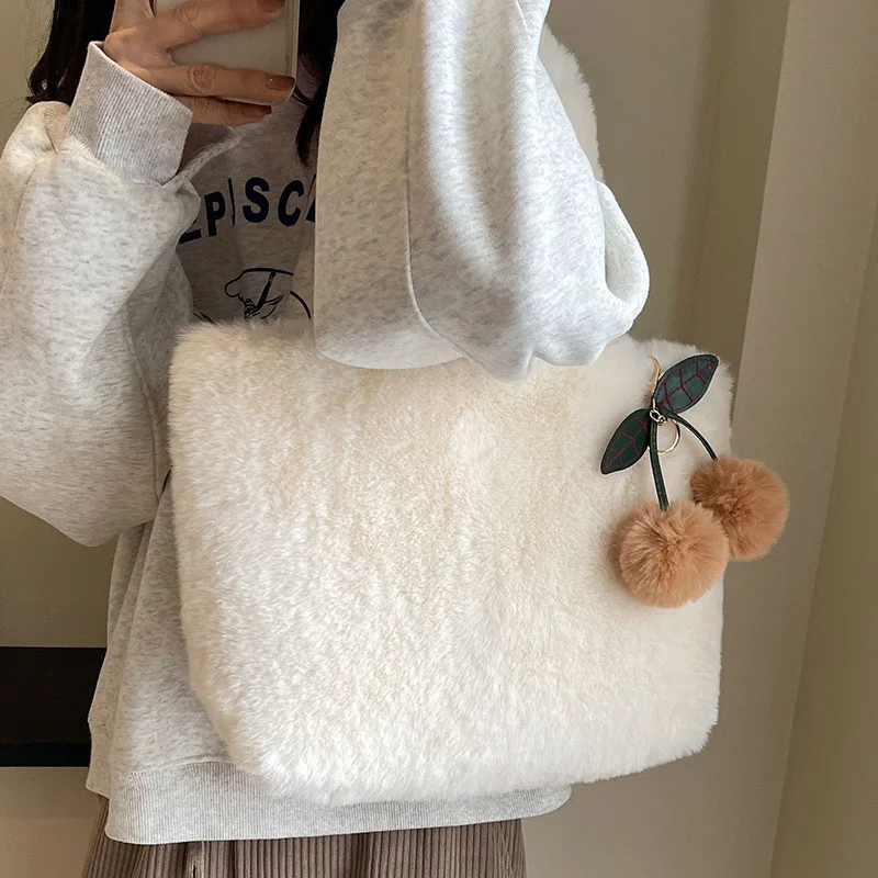 Borsa a tracolla borsa in peluche calda Tote borse e borsette grande capacità Sweet Girls Furry College Student New Trend All-match