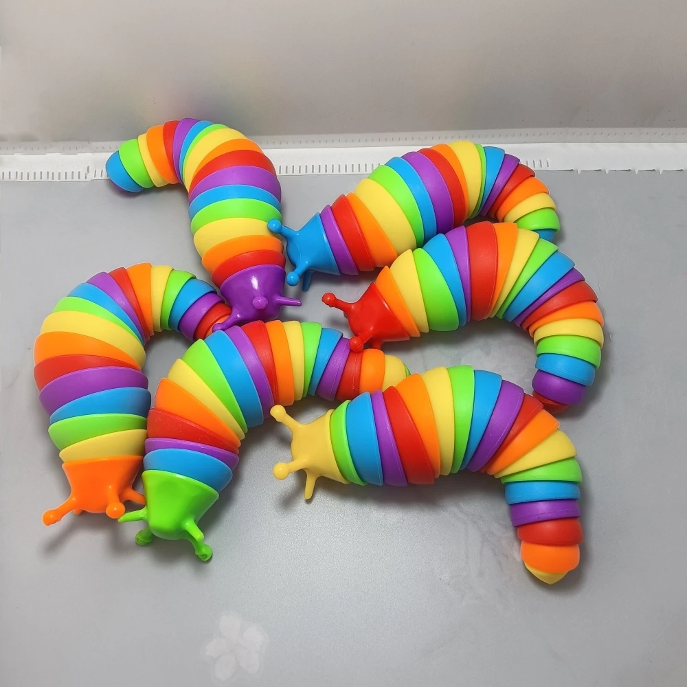 18cm Fidget Slug Decompression Toy Cute Caterpillar Shape Decompressor Office Table Toy Sensory Toy for Children and Adults