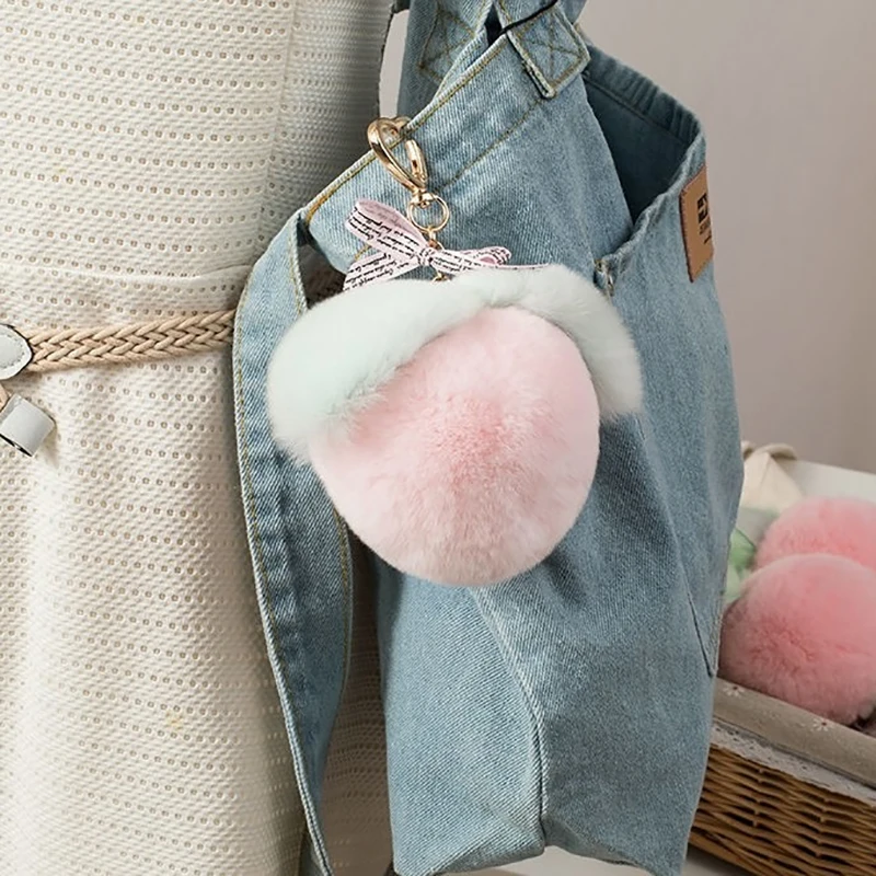 1Pcs Cute Furry Peach Keychain For Car Keys High Quality Fluffy Plush Fruit Keychain Kawaii Soft Fur Peach Keyring Bag Pendant