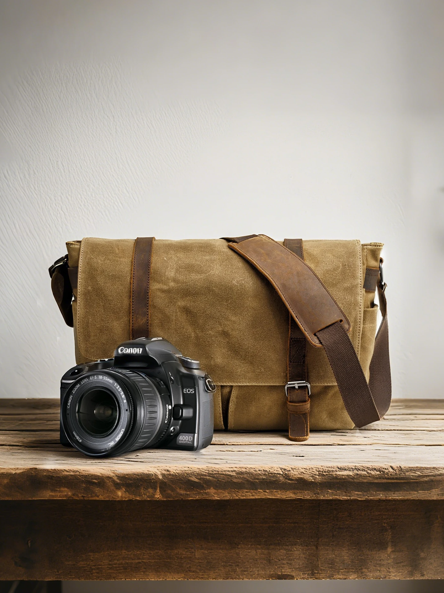 Retro American Men's Canvas Shoulder Bag Fashionable Diagonal Computer Bag for 14 Inch Laptop Camera Bag Casual Style