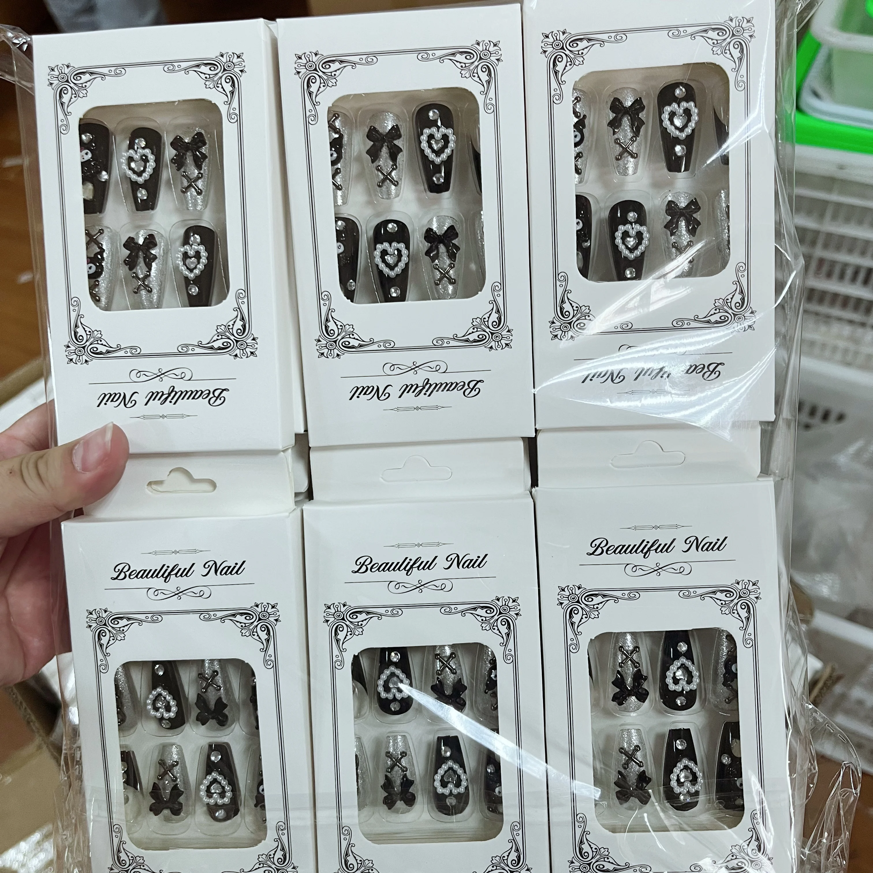 24 stuks handgemaakte Y2K cartoon Kuromi boog nep nagel tips zwart glanzend lange doodskist druk op nagels Kawaii kunstnagels met geleilijm *