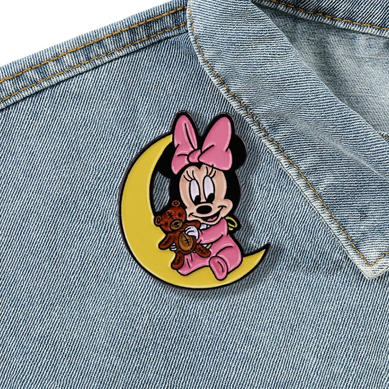 

Disney Cartoon Minnie Mouse Metal Brooch Anime Cute Backpack Hat Badge Accessories for Women Fashion Jewelry Decoration