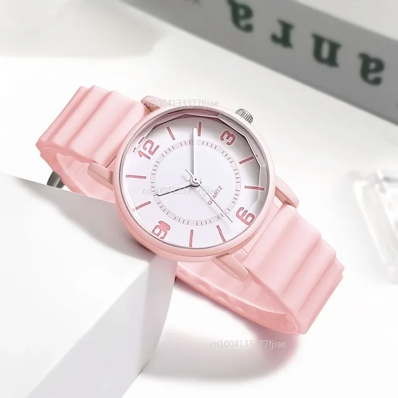 2024 New Women Watch Cartoon Cute Colors Fashion Silicone Strap Quartz Watch Student Sports Wristwatch Relojes Para Mujer