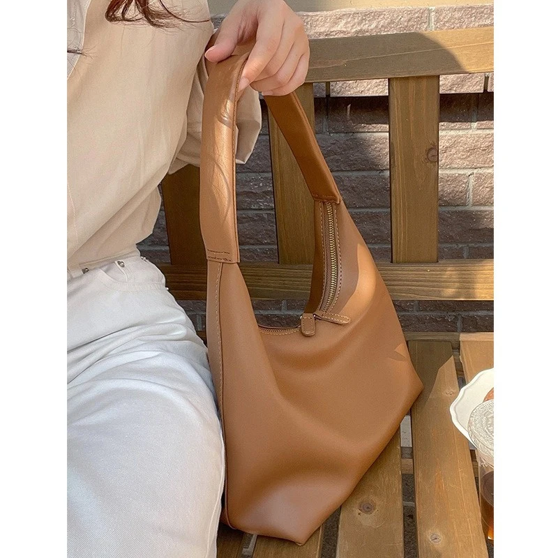 

Women Vintage Simplicity High Quality Shoulder Bags Lady Niche Design Solid Color Tote Bag Daily Commute Large Capacity Handbag