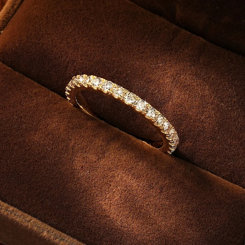 IOGOU 2MM D-Farbe VVS1 Voll-Moissanit-Bandringe Funkelnder Labor-Imitationsdiamant Stapelbarer Eternity-Verlobungsring für Frauen – Detail 6