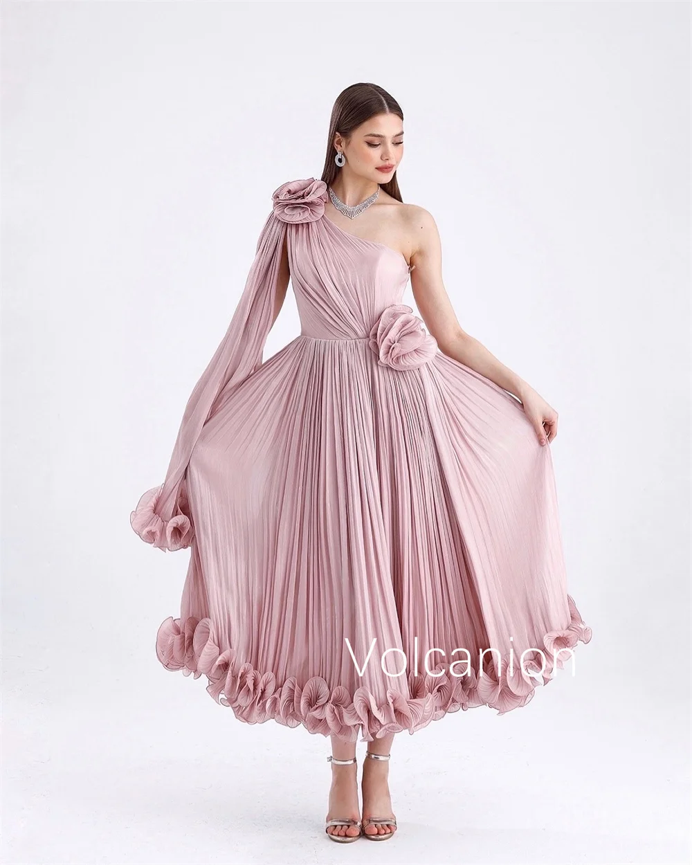 فساتين متوسطة الطول مزينة بالأورجانزا مخصصة على شكل حرف a بكتف واحد مناسبة مخصصة للحفلات الراقصة أزياء رسمية أنيقة