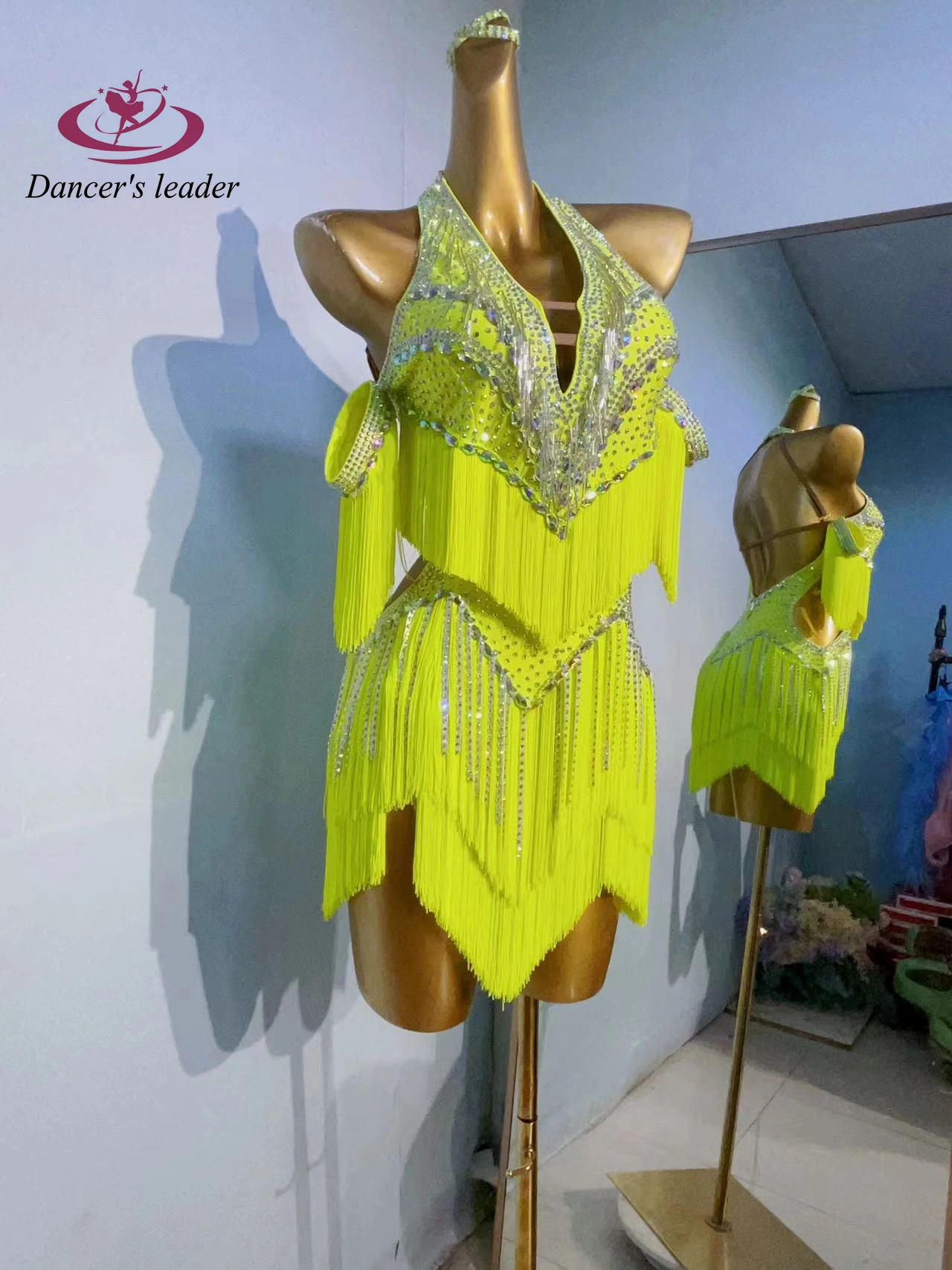 

Женская одежда для международных сценических танцев, высококачественное флуоресцентное желтое платье для выступлений Samba Diamond на заказ