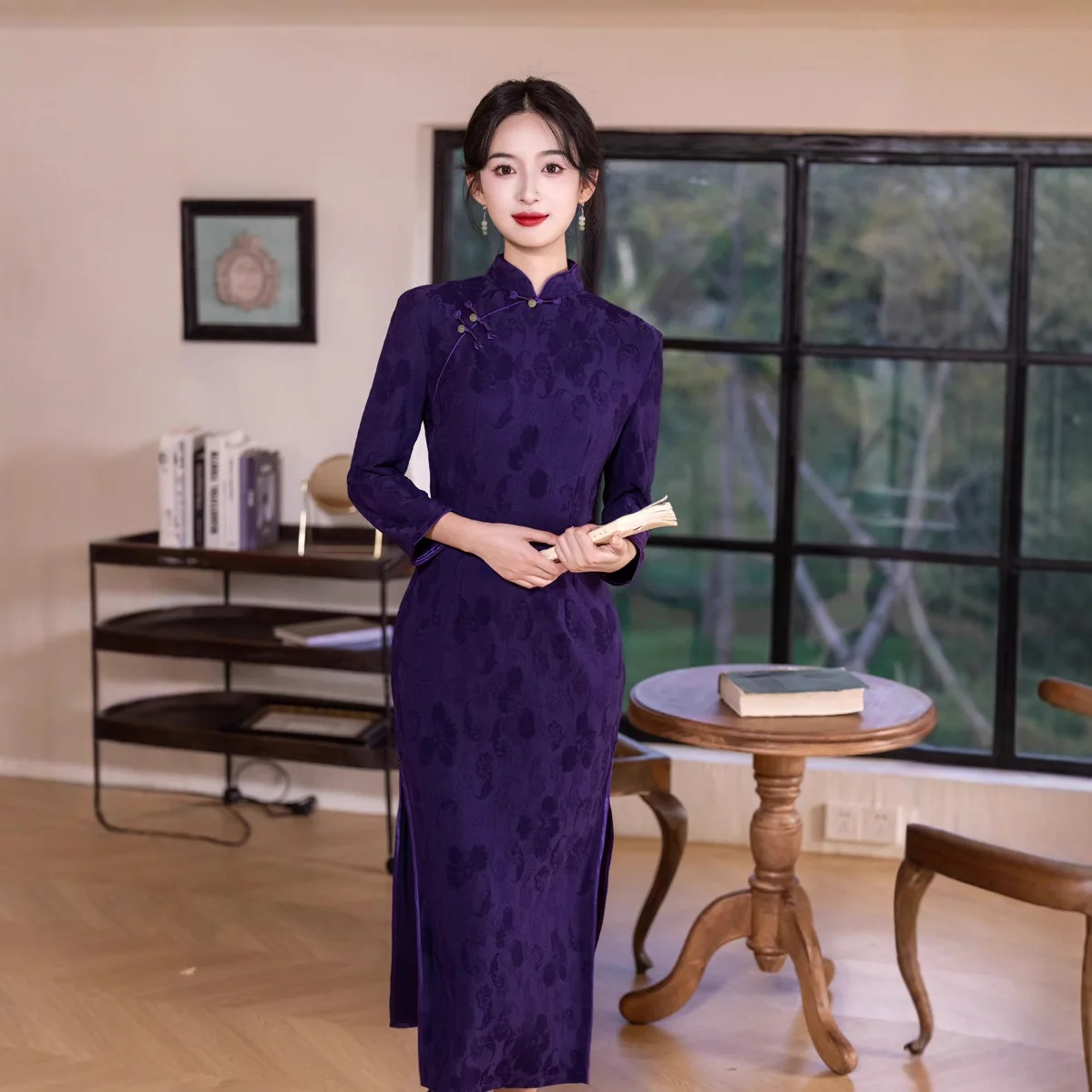 

Национальный стиль, фиолетовое осенне-зимнее новое улучшенное жаккардовое утягивающее платье Cheongsam, новое китайское свадебное платье большого размера 4XL Qipao