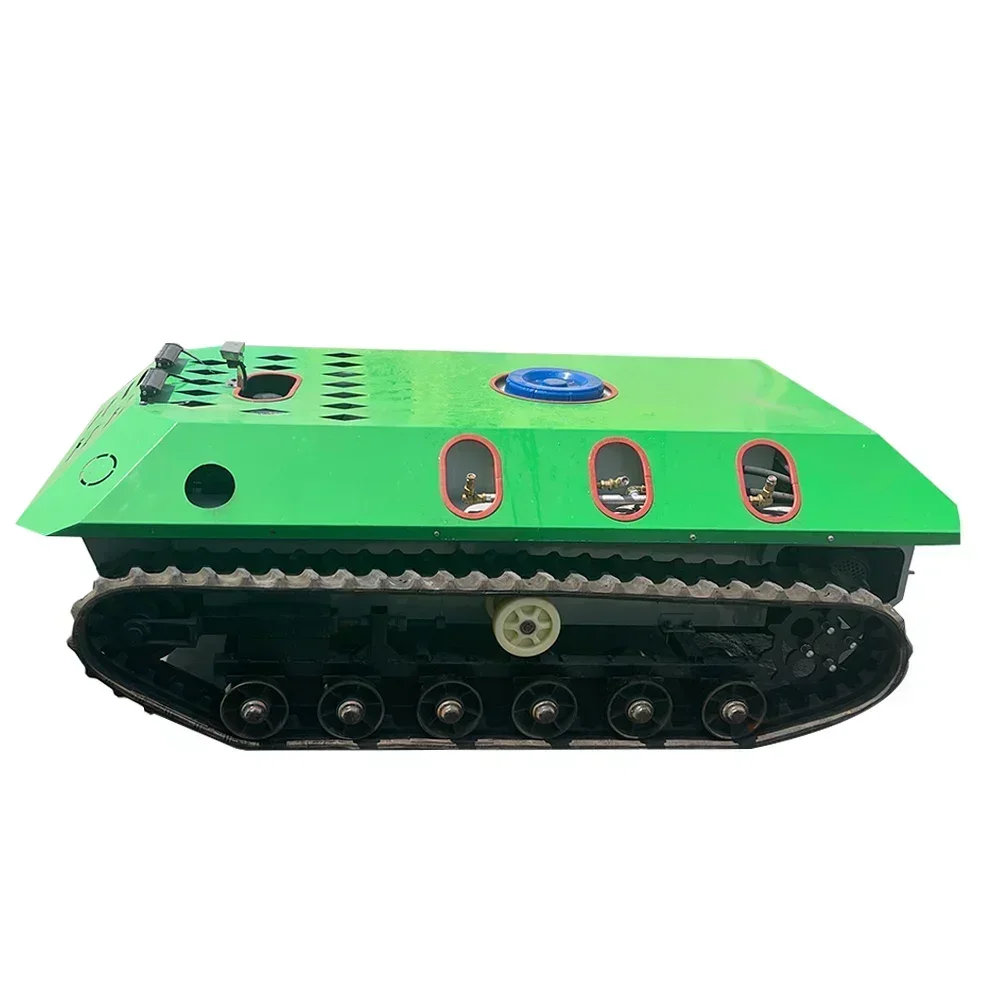 Spruzzatore robot spruzzatore agricolo telecomandato cingolato