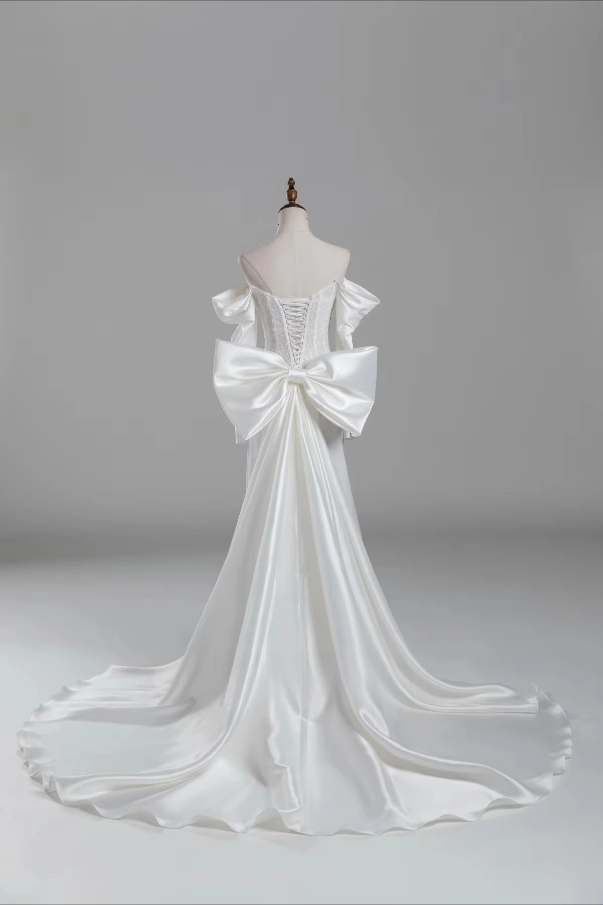 Customized Origami Ruffle Satin Mermaid Wedding Dress Detachable Big Bow Lace Up Train Wedding Bridal Reception Garden Church