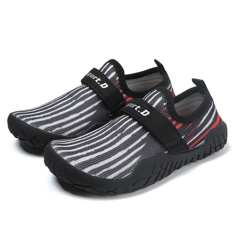 

2025 New Aqua Shoes Quick-drying Men Lightweight Women Water Shoes Soft Couple Beach Shoes Summer Anti-slip Casual Sneakers