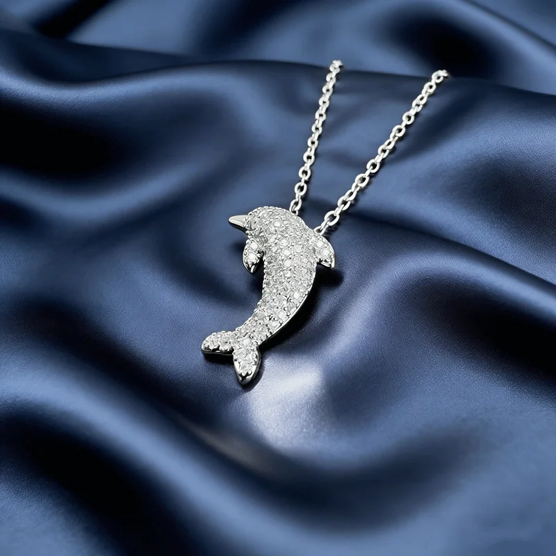 Collar con colgante de cristal de delfín chapado en plata de lujo ligero, cadena para clavícula para mujer, regalo para boda, cumpleaños, aniversario, fiesta