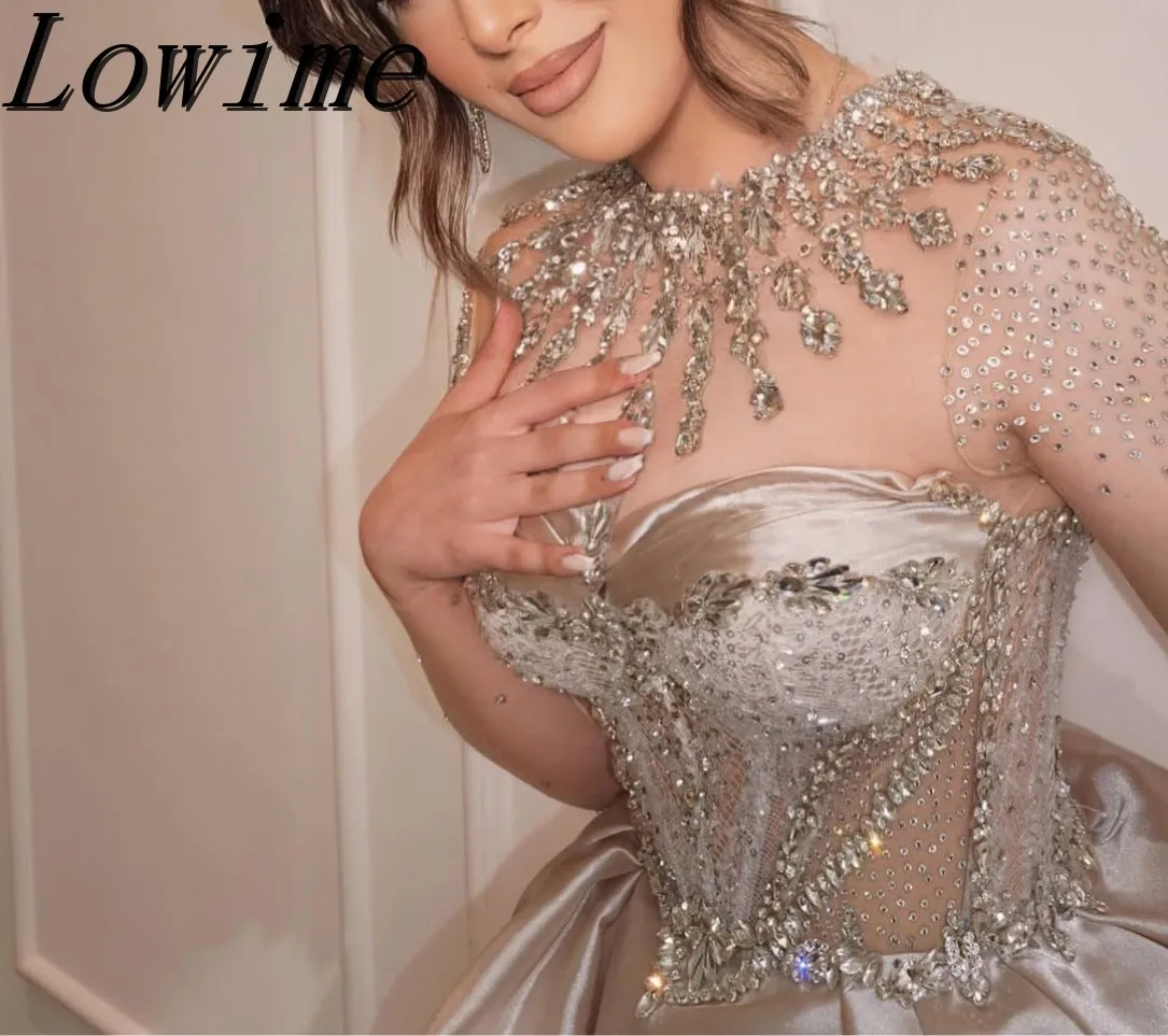 Wysokiej jakości luksusowa suknia balowa Aso Ebi z dżetami, błyszcząca satynowa suknia księżniczki na ceremonię wręczenia nagród z puszystą, zwiewną spódnicą.