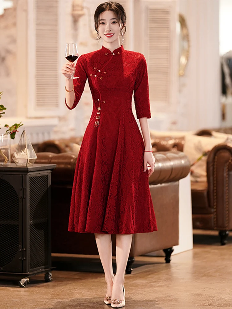 abito-da-sposa-in-velluto-cinese-lunghezza-media-modello-vintage-a-trapezio-con-gonna-a-cinque-maniche-per-cerimonia-nuziale