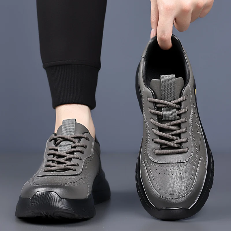 

Men Leather Casual Shoes Fashion Sneakers Lace Up British style Leather Men Shoes Outdoor New Men Sneakers