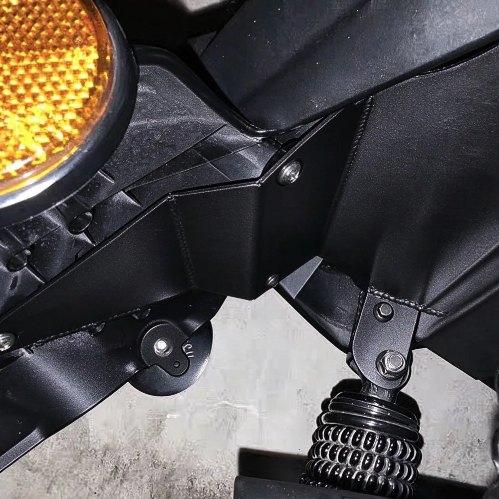 Motorcycle Rear Shock Mudguard FOR YAMAHA XMAX 300 2023-2024-2025-2026 license plate reinforcement triangle support bracket