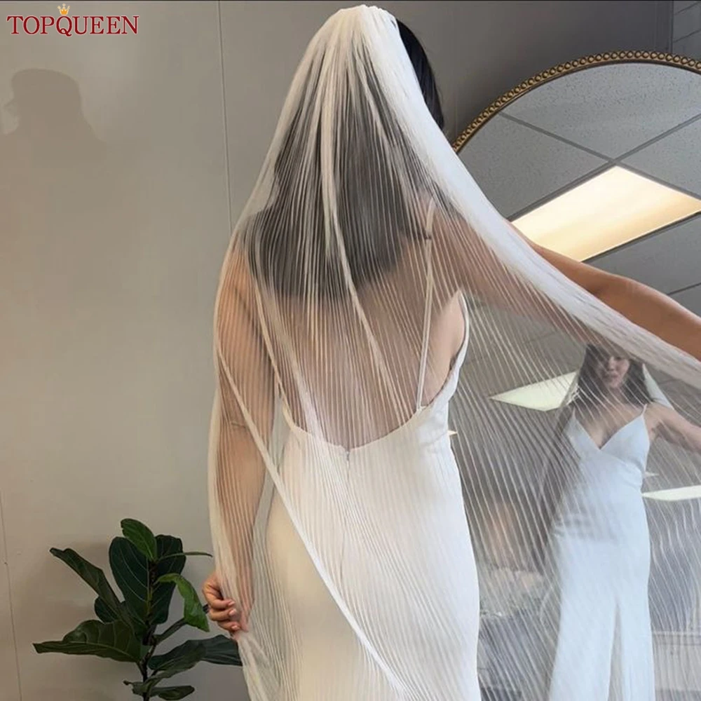 TOPQUEEN Minimalist Wedding Veil Pleated Bridal Veil Bride Accessories 1 Tier Waltz Length Veil with Comb V192