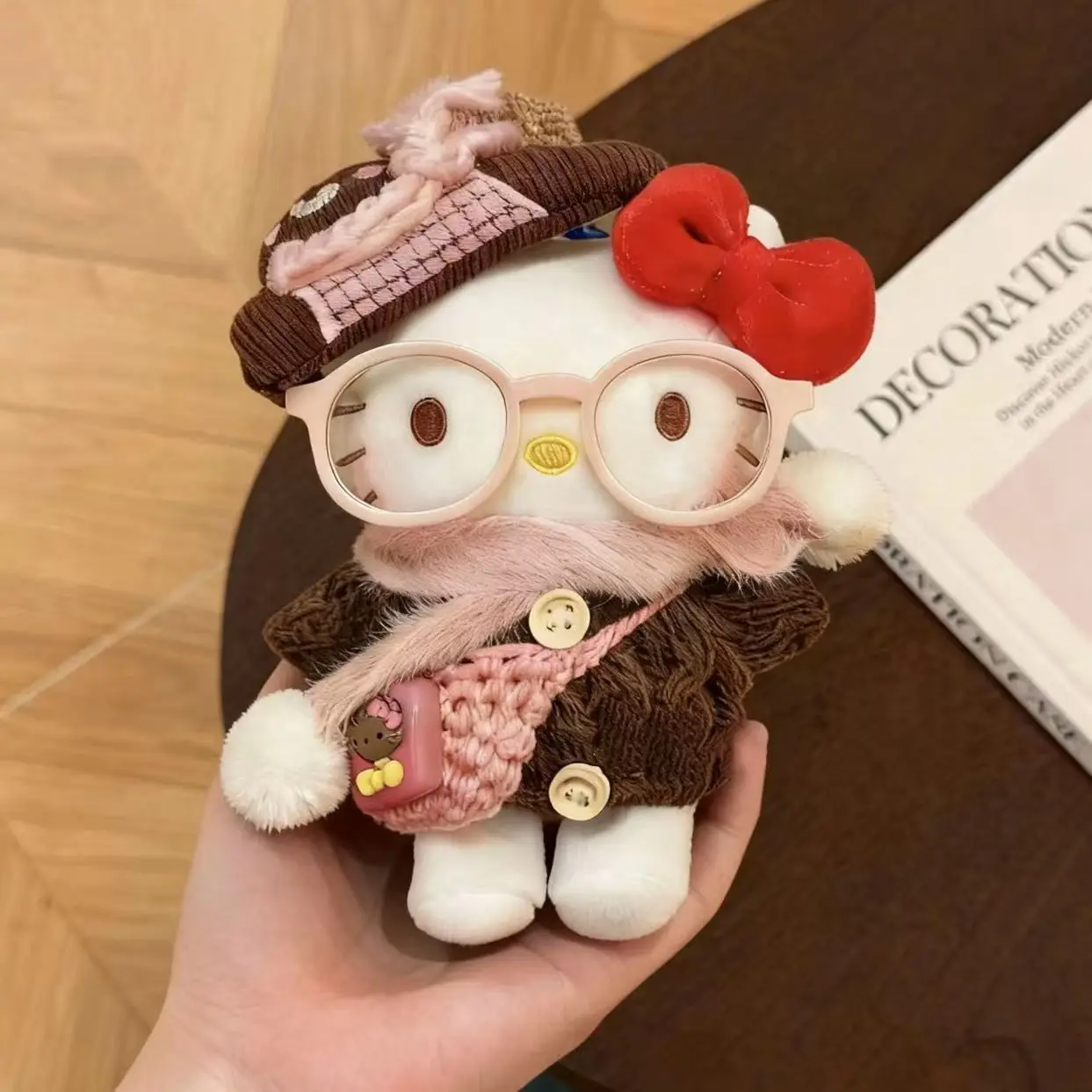 Nouveau Style Sanrio Maillard marron pull Hello Kitty mignon dessin animé en peluche porte-clés sac à dos ornement meilleur ami fille cadeau d'anniversaire