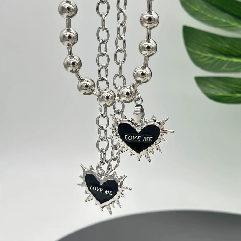 Gothic Black Spiky Heart Pendant Chunky Chain Necklace for Women Y2K Grunge Aesthetic LOVE ME Charm Necklace Punk Jewelry