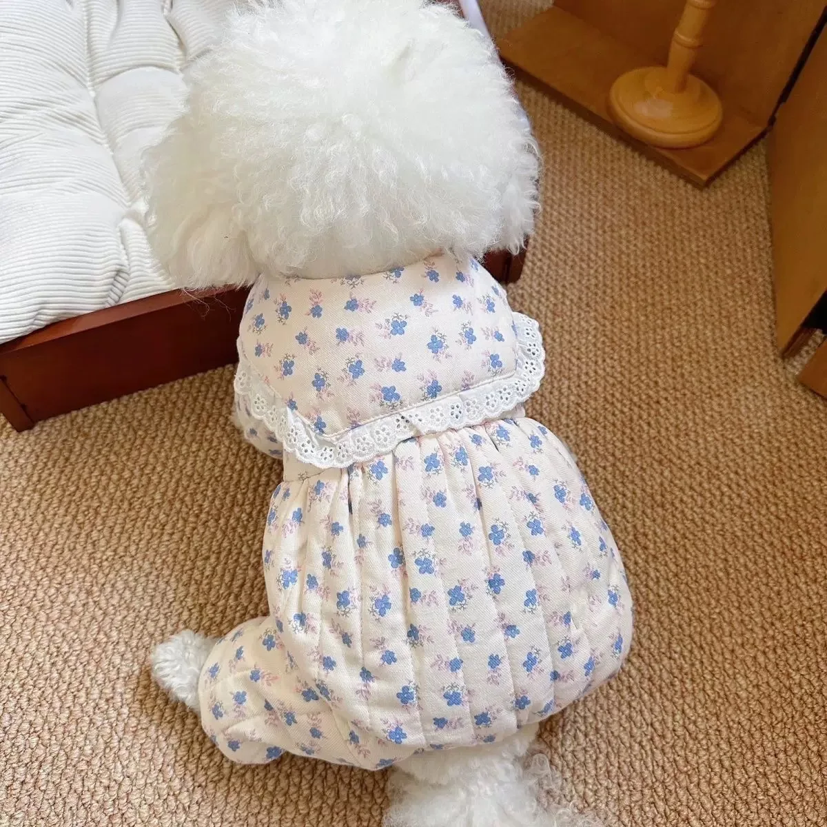 Autumn and Winter Pet Floral Jumpsuit Cute Pumpkin Pants Little Dog Teddy Bear Winter Outfit with Floral Four Legs Puppy Clothes