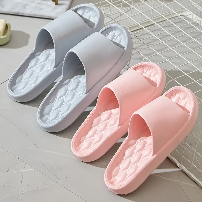 Chinelo feminino de verão em EVA macio, modelo chinelo masculino da moda para casa, sandálias adoráveis para casais, cores vibrantes, lançamento 2025, chinelos casuais de praia para adultos._voghion.com