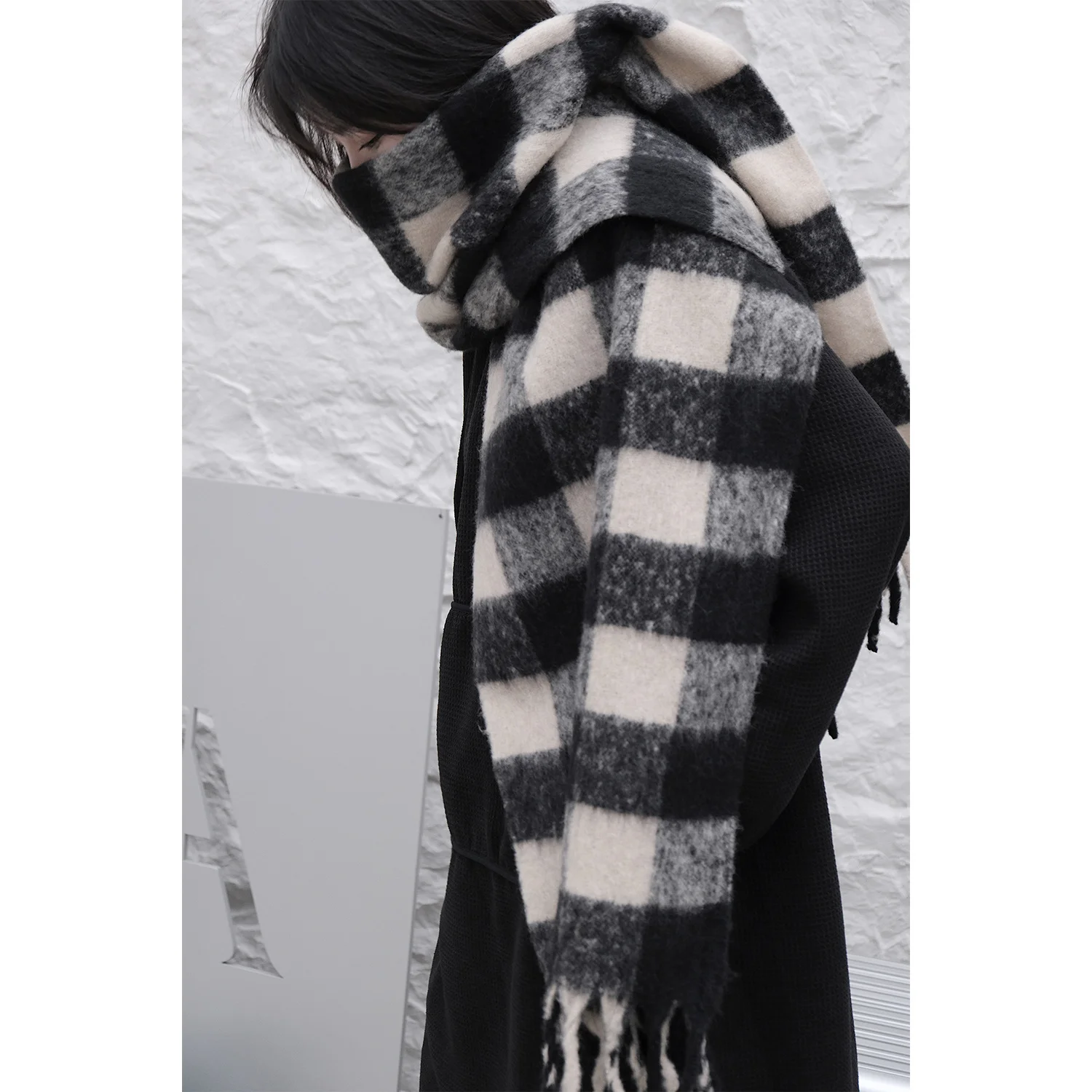 UMI MAO Yamamoto Dark Niche Models Checkerboard Grid Soft Sticky Mohair Thickening Warm Imitation Cashmere Scarf Shawl Winter