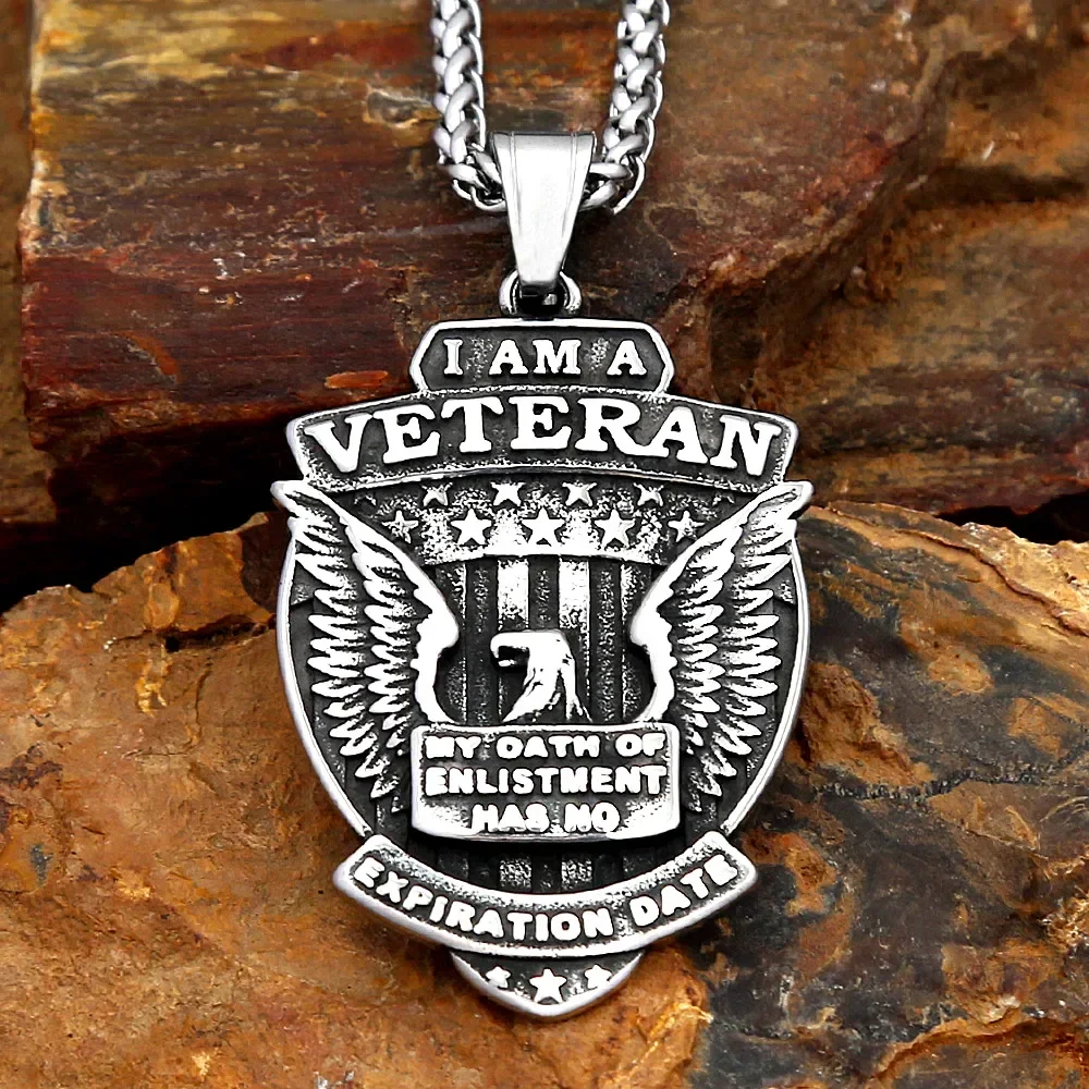 Vintage Eagle Veterans Text Shield Pendant Necklace Stainless Steel Classic Fashion Jewelry Men Women Street Party Holiday Gift