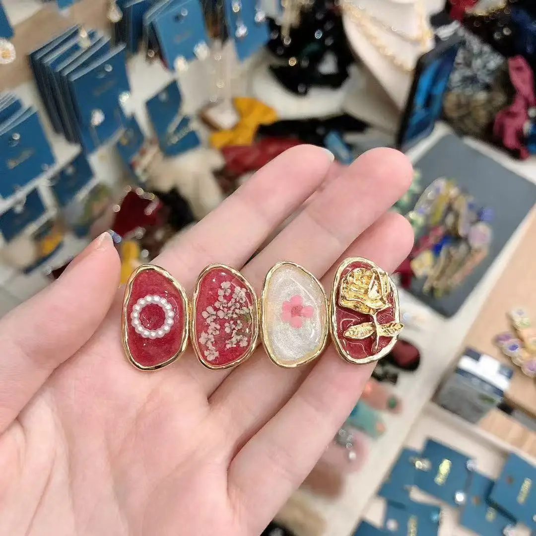 

Oval Alloy Resin Dried Flower Hair Clip Glitter Sand Gold Flakes Pearl Duckbill Claw Side Bangs Barrettes New Hair Accessories