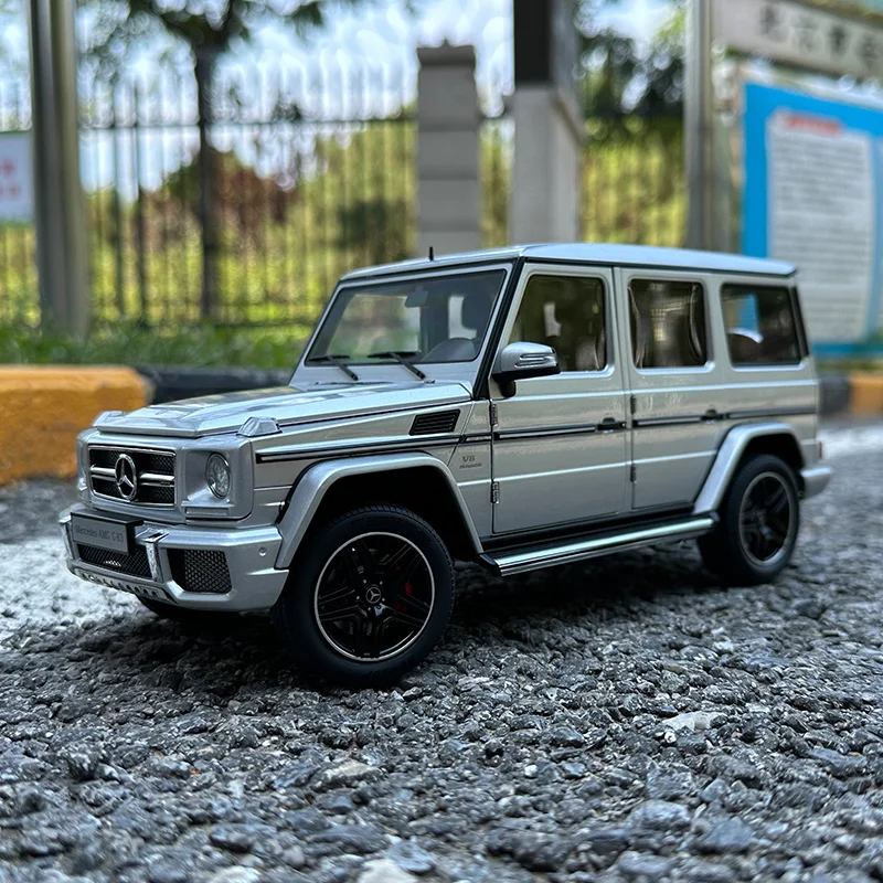 AUTOART 1:18 Mercedes AMG G63 2017 Car model SUV Personal collection of holiday gifts
