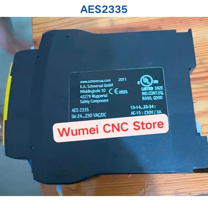 Second-hand test OK safety relay AES2335/AES 2335 1 piece