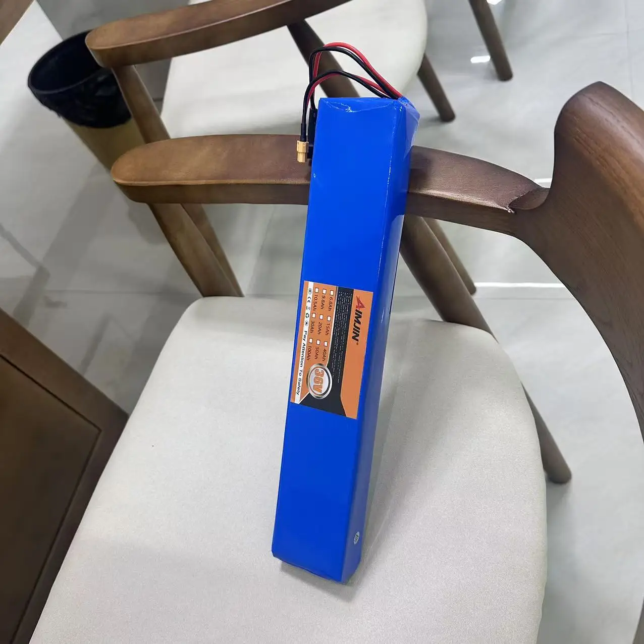 BMS Protected CE Certified Rechargeable with Durable Safe Design for Riding 36V 100Ah Electric Scooter Lithium 10S4P Battery
