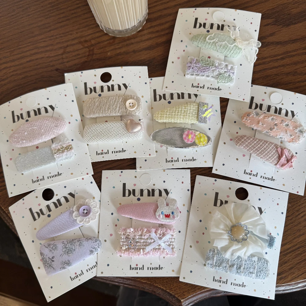 

2 шт., BB-зажим для маленьких девочек, детская заколка для волос с челкой, боковой зажим, бант, цветок, заколка для волос, тканевые кружевные заколки, головные уборы, аксессуары для волос