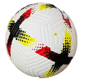 Balón de fútbol laminado térmico del tamaño 4 hecho del material durable de la PU