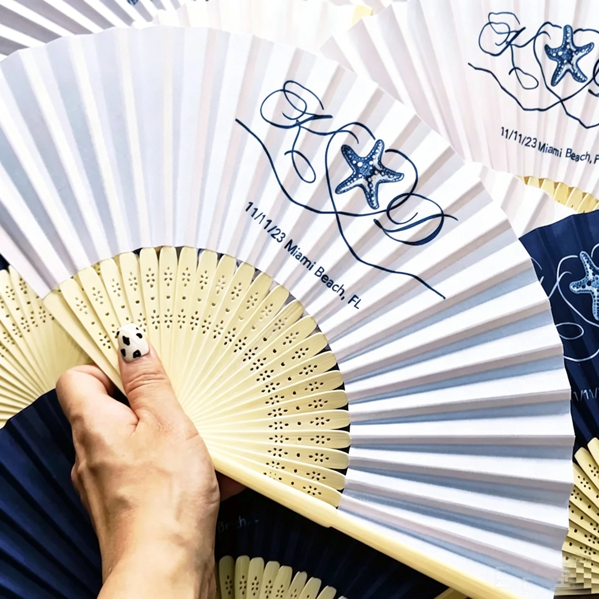 100Pcs Personalized Bamboo Folding Hand Fan Print Photos on Fabric for Promotion Art Activity Custom Fan for Anniversary Party