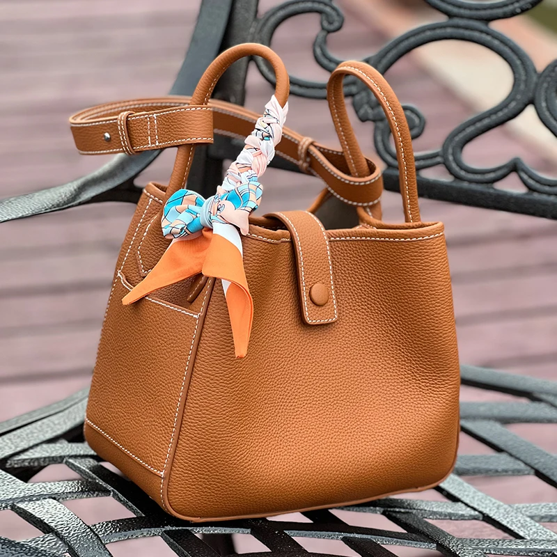 Luxury Design High Quality Cowhide Handbags Fashion Large Capacity Leather Bucket Bag For Women High-end Elegant Lady Dinner Bag