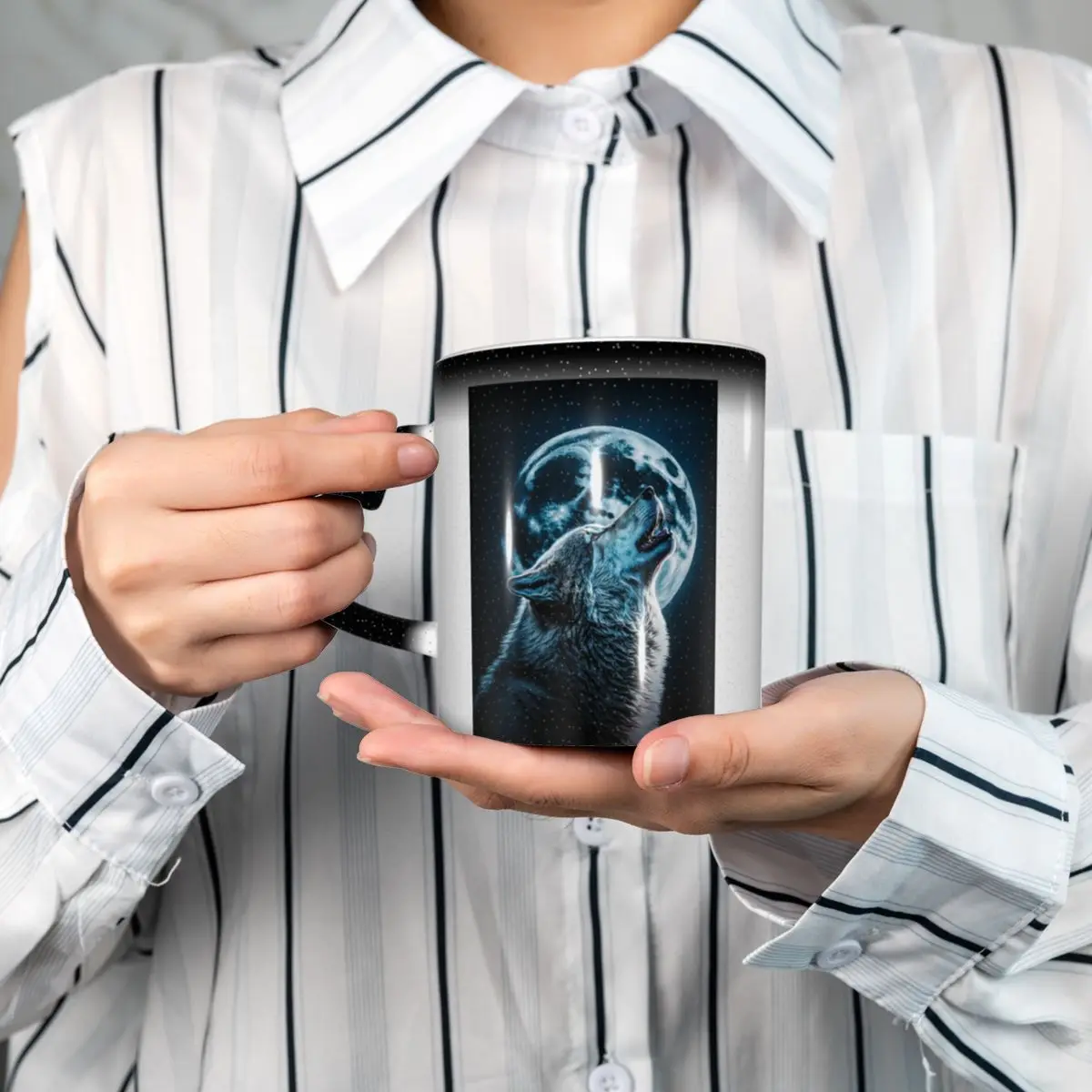 Howling Wolf Under The Moonlight Print Mug Funny Ceramic Coffee Cups Tea Mugs Milk Cup Drinkware Gift for Woman Man