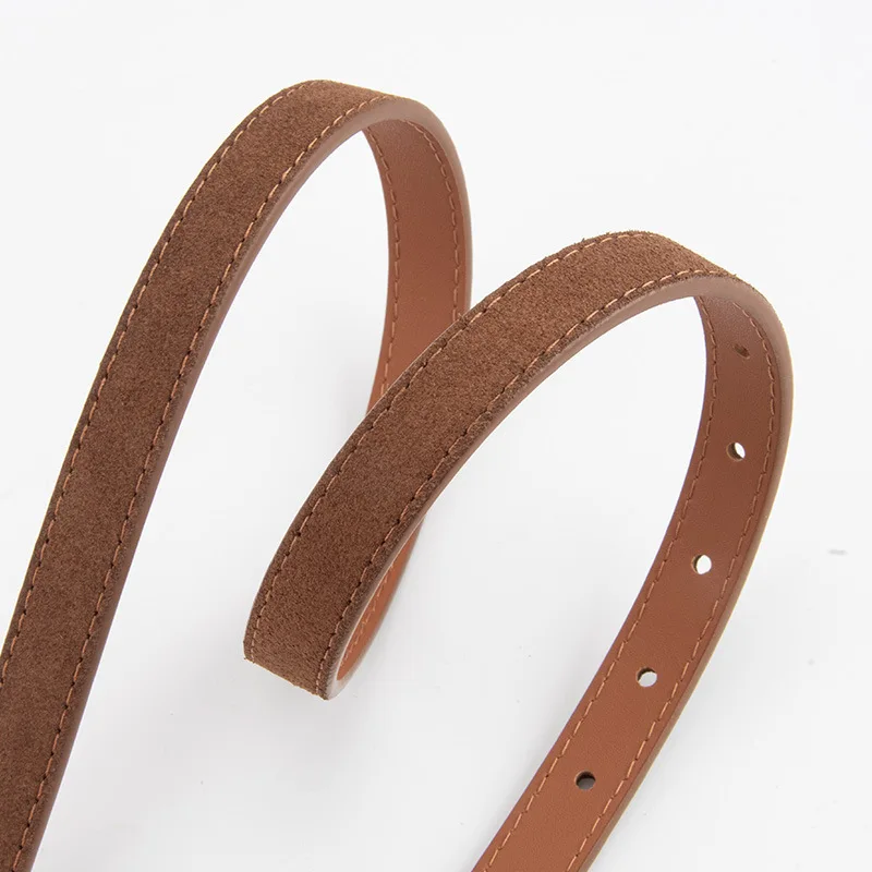 女性用新型ピンバックルフロストレザーベルト、ファッショナブルで先進的なオールマッチドレス装飾ベルト